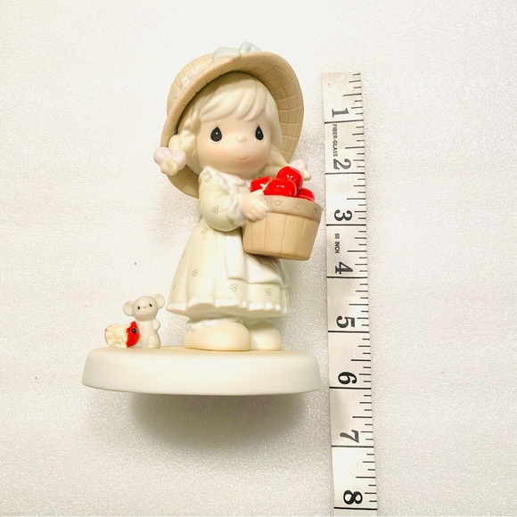 Precious Moments. “Happiness To The Core” Shares Apples With Puppy 1996 Vintage - Picture 10 of 12